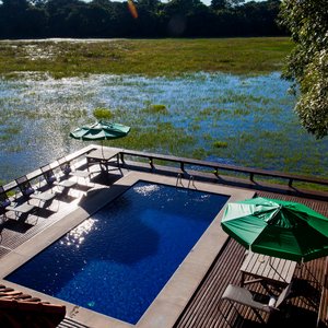 zwembad caiman lodge Pantanal Brazilie