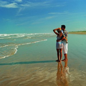 koppel Arauna strand Aracaju in Brazilie