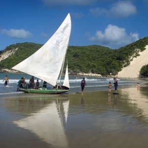 zeilboot strand ponta negra natal brazilie