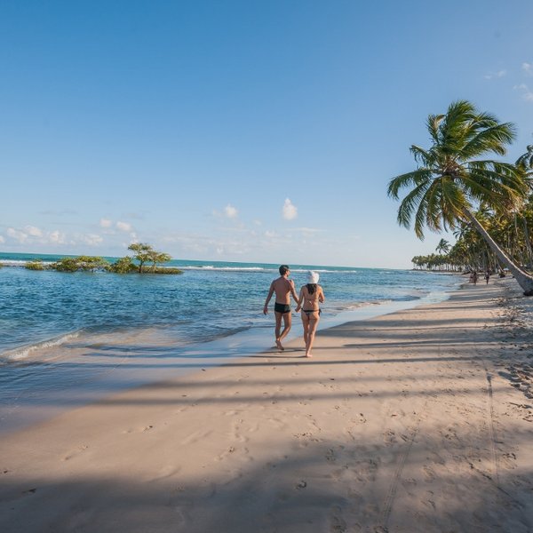 wandelen strand Porto de Galinhas Brazilie